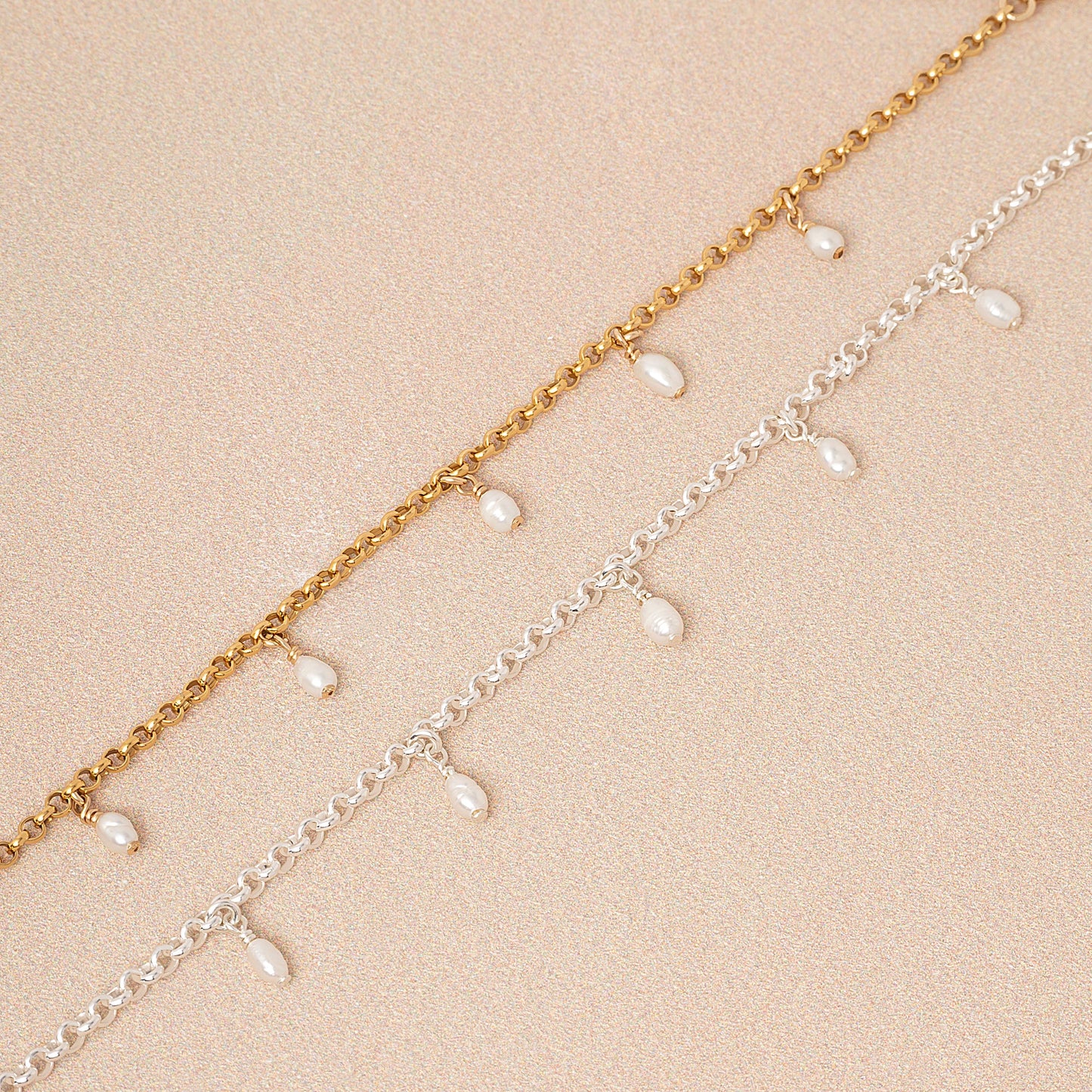 Tiny Pearly Rolo Chain Bracelet
