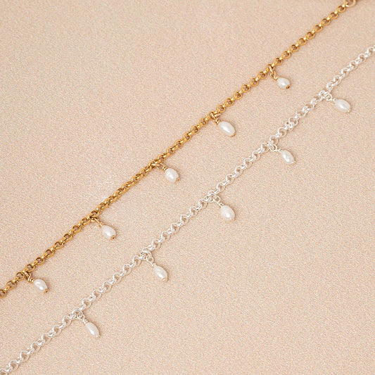 Tiny Pearly Rolo Chain Bracelet