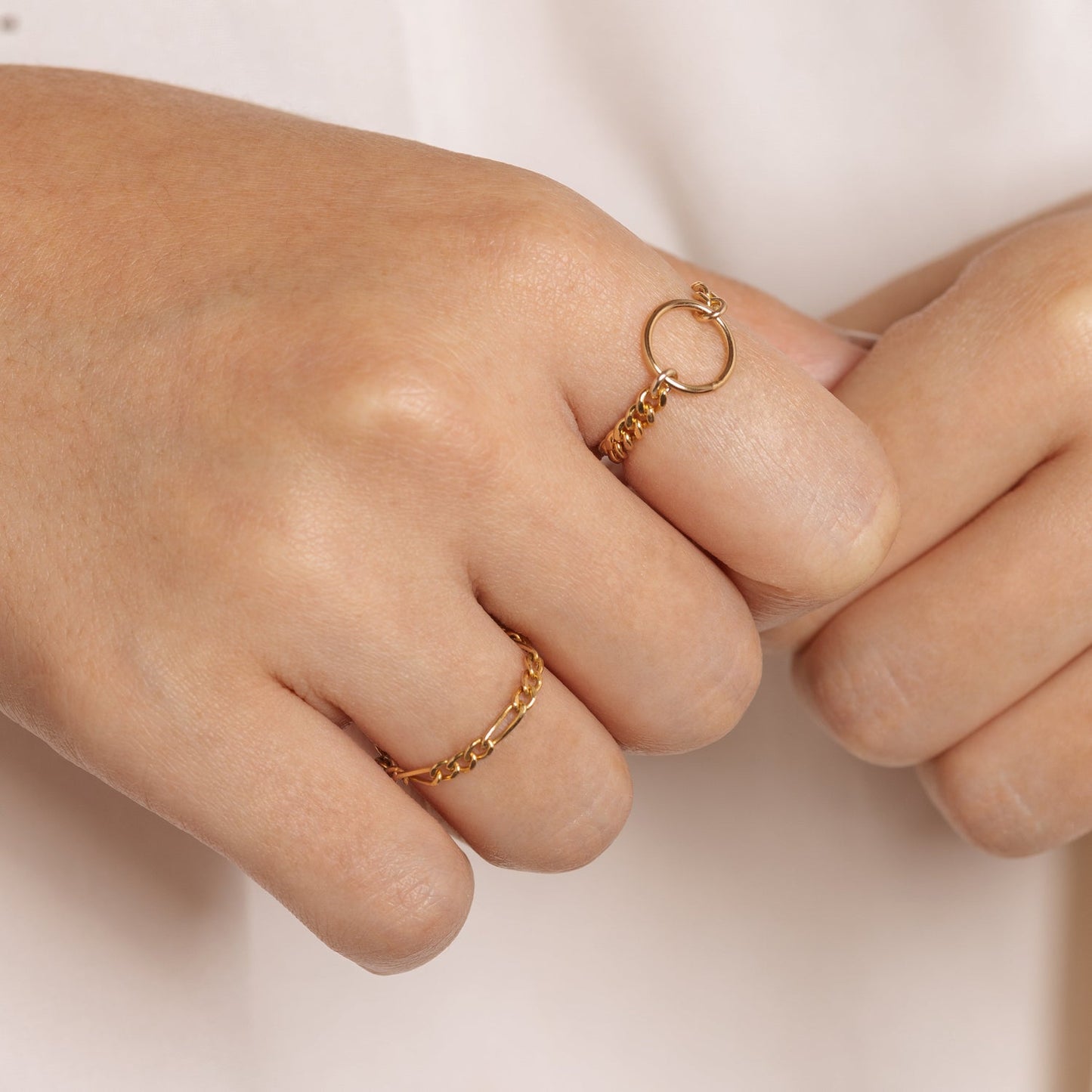 Open Circle Chain Gold Ring