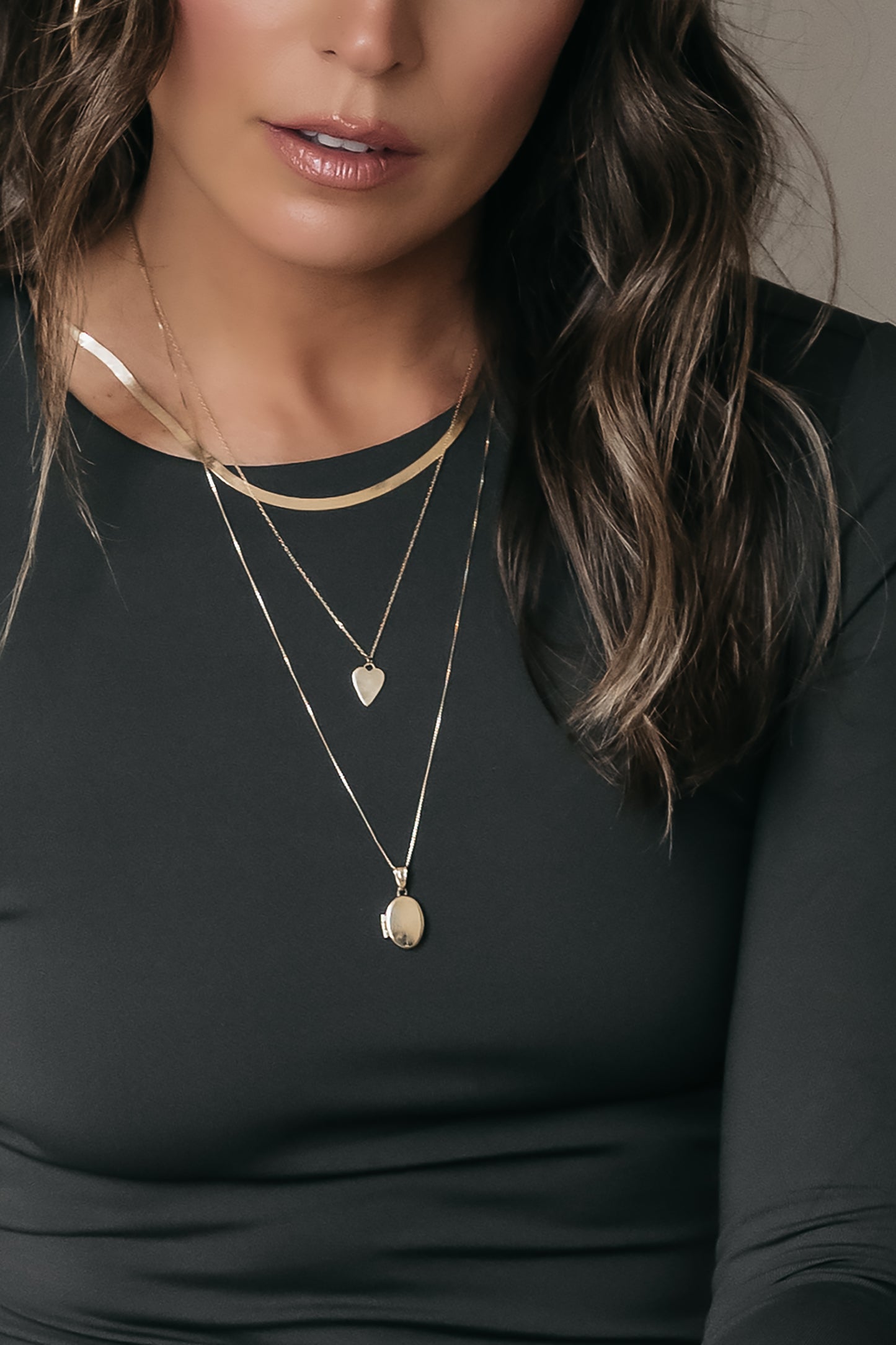 10K Yellow Gold Oval Locket Necklace