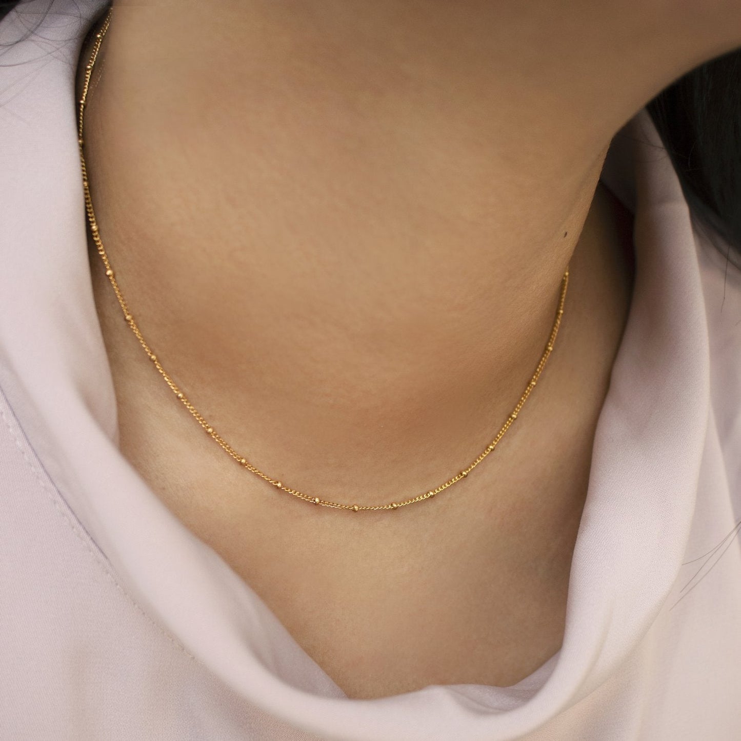 Minimal Satellite Chain Necklace