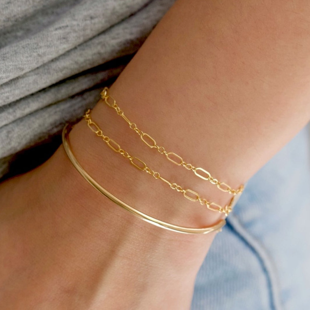 Golden Curved Bar Bracelet